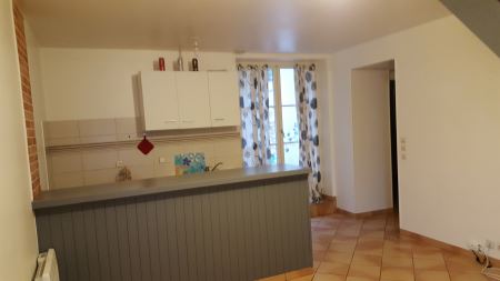 Maison à louer - 3 pièces - 53 m2 - DONNEMARIE DONTILLY - 77 - ILE-DE-FRANCE