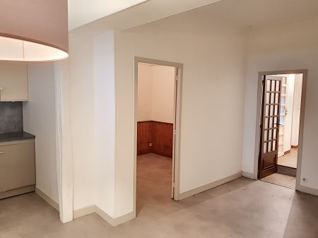appartement à louer - 2 pièces - 39 m2 - DONNEMARIE DONTILLY - 77 - ILE-DE-FRANCE