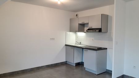 appartement à louer - 2 pièces - 56 m2 - PROVINS - 77 - ILE-DE-FRANCE