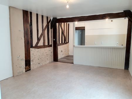 appartement à louer - 2 pièces - 64 m2 - PROVINS - 77 - ILE-DE-FRANCE