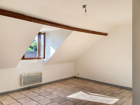 appartement à louer - 3 pièces - 50 m2 - STE COLOMBE - 77 - ILE-DE-FRANCE