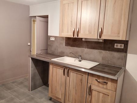 appartement à louer - 2 pièces - 56 m2 - DONNEMARIE DONTILLY - 77 - ILE-DE-FRANCE