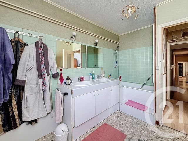 maison à vendre - 5 pièces - 156.38 m2 - JUTIGNY - 77 - ILE-DE-FRANCE - Century 21 Martinot Immobilier