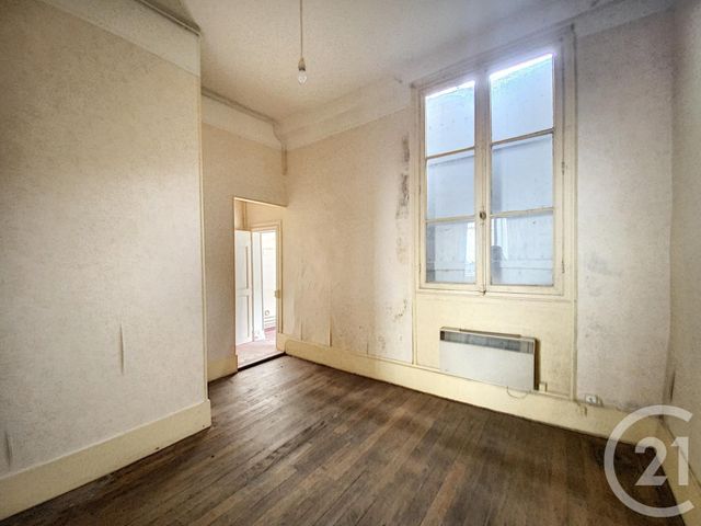 Afficher la photo en grand immeuble à vendre - 250.0 m2 - PROVINS - 77 - ILE-DE-FRANCE - Century 21 Martinot Immobilier