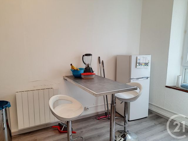 Afficher la photo en grand Appartement F1 à louer - 1 pièce - 27.29 m2 - MONTEREAU FAULT YONNE - 77 - ILE-DE-FRANCE - Century 21 Martinot Immobilier