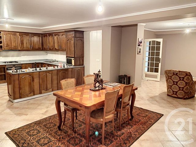 maison à vendre - 6 pièces - 182.89 m2 - VOULTON - 77 - ILE-DE-FRANCE - Century 21 Martinot Immobilier