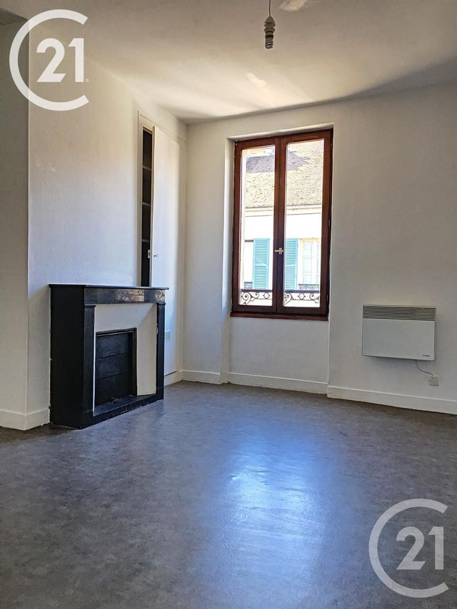Appartement F1 à louer - 1 pièce - 30.0 m2 - NANGIS - 77 - ILE-DE-FRANCE - Century 21 Martinot Immobilier
