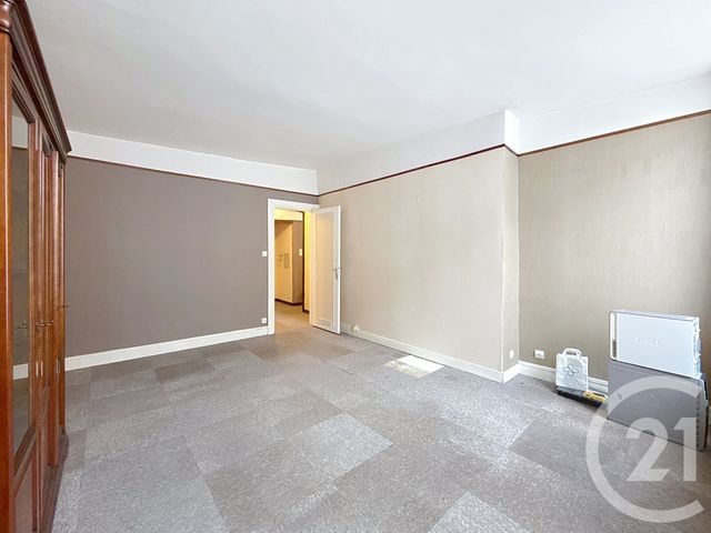 Appartement F3 à vendre - 3 pièces - 82.52 m2 - PROVINS - 77 - ILE-DE-FRANCE - Century 21 Martinot Immobilier