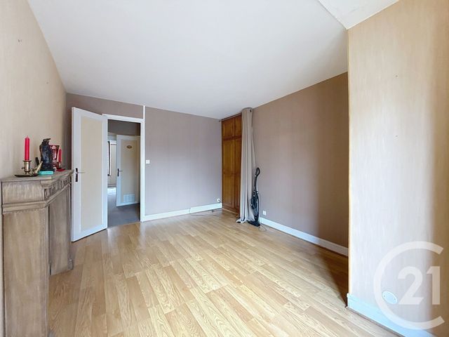 Appartement F3 à vendre - 3 pièces - 82.52 m2 - PROVINS - 77 - ILE-DE-FRANCE - Century 21 Martinot Immobilier