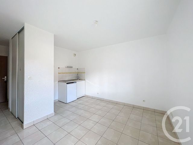 Appartement F1 à vendre - 1 pièce - 19.38 m2 - PROVINS - 77 - ILE-DE-FRANCE - Century 21 Martinot Immobilier