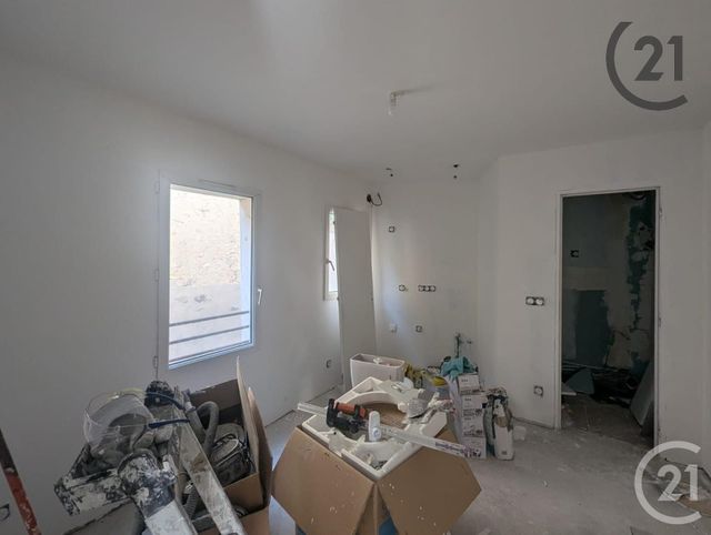 Afficher la photo en grand Appartement F1 à vendre - 1 pièce - 14.5 m2 - PROVINS - 77 - ILE-DE-FRANCE - Century 21 Martinot Immobilier