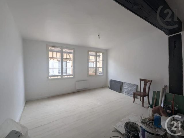 Appartement F2 à vendre - 2 pièces - 48.6 m2 - PROVINS - 77 - ILE-DE-FRANCE - Century 21 Martinot Immobilier