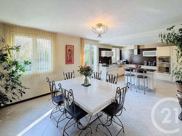 Afficher la photo en grand maison à vendre - 7 pièces - 149.6 m2 - LONGUEVILLE - 77 - ILE-DE-FRANCE - Century 21 Martinot Immobilier