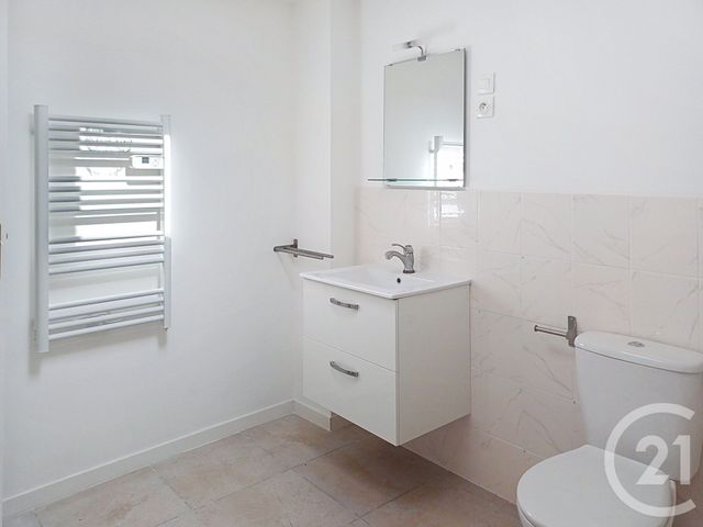 Appartement F3 à louer - 3 pièces - 86.51 m2 - ROUILLY - 77 - ILE-DE-FRANCE - Century 21 Martinot Immobilier