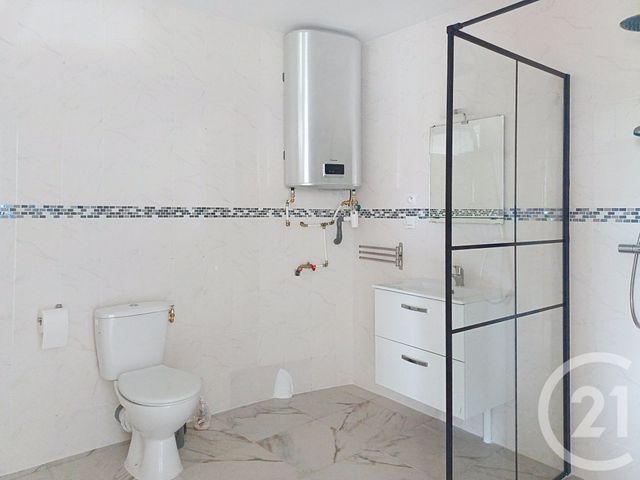 Appartement F3 à louer - 3 pièces - 86.51 m2 - ROUILLY - 77 - ILE-DE-FRANCE - Century 21 Martinot Immobilier