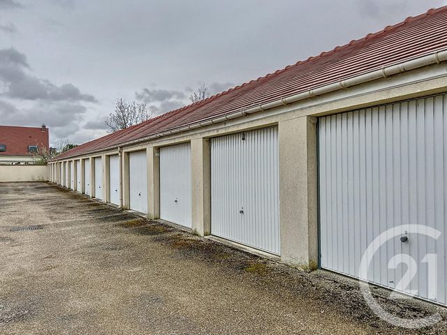 parking à louer - 15.0 m2 - PROVINS - 77 - ILE-DE-FRANCE - Century 21 Martinot Immobilier