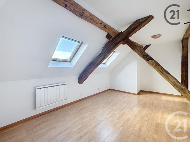 Afficher la photo en grand Appartement F3 à vendre - 4 pièces - 78.0 m2 - PROVINS - 77 - ILE-DE-FRANCE - Century 21 Martinot Immobilier