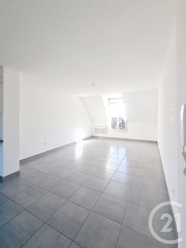 Appartement Studio à vendre - 1 pièce - 35.32 m2 - PROVINS - 77 - ILE-DE-FRANCE - Century 21 Martinot Immobilier