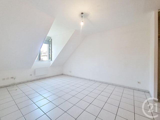 Appartement F2 à vendre - 2 pièces - 37.39 m2 - PROVINS - 77 - ILE-DE-FRANCE - Century 21 Martinot Immobilier