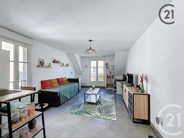 Appartement F1 à vendre - 1 pièce - 37.0 m2 - PROVINS - 77 - ILE-DE-FRANCE - Century 21 Martinot Immobilier
