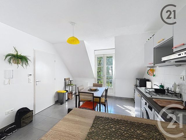 Appartement F1 à vendre - 1 pièce - 37.0 m2 - PROVINS - 77 - ILE-DE-FRANCE - Century 21 Martinot Immobilier