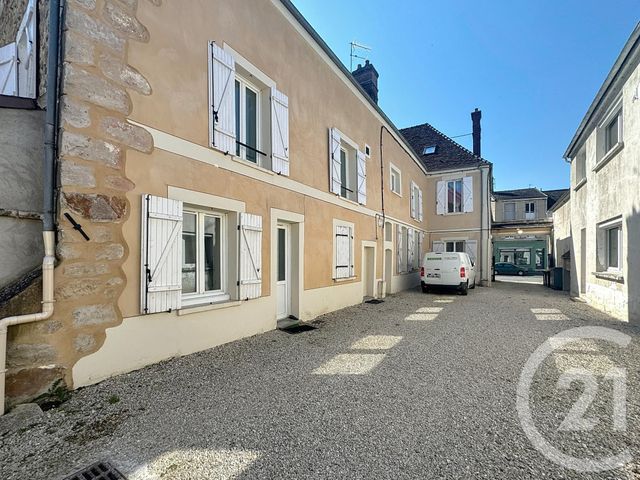 Appartement F3 à louer - 3 pièces - 64.31 m2 - NANGIS - 77 - ILE-DE-FRANCE - Century 21 Martinot Immobilier