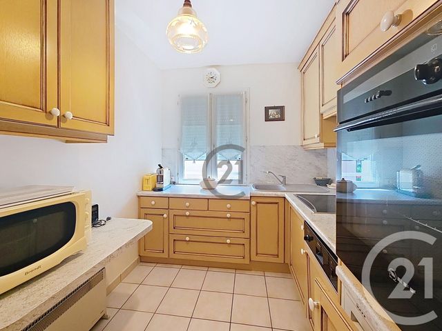 Appartement F3 à vendre - 3 pièces - 58.0 m2 - PROVINS - 77 - ILE-DE-FRANCE - Century 21 Martinot Immobilier