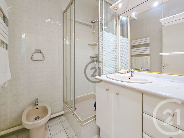 Appartement F3 à vendre - 3 pièces - 58.0 m2 - PROVINS - 77 - ILE-DE-FRANCE - Century 21 Martinot Immobilier