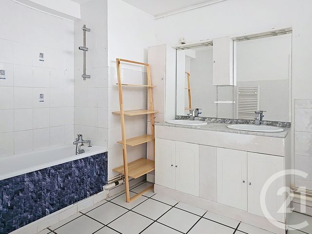 Appartement F4 à vendre - 4 pièces - 79.33 m2 - PROVINS - 77 - ILE-DE-FRANCE - Century 21 Martinot Immobilier