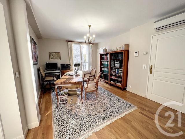 Appartement F6 à vendre - 6 pièces - 194.88 m2 - PROVINS - 77 - ILE-DE-FRANCE - Century 21 Martinot Immobilier