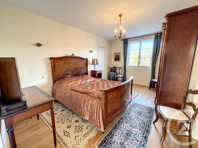 Appartement F6 à vendre - 6 pièces - 194.88 m2 - PROVINS - 77 - ILE-DE-FRANCE - Century 21 Martinot Immobilier