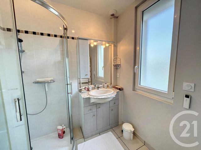 Appartement F6 à vendre - 6 pièces - 194.88 m2 - PROVINS - 77 - ILE-DE-FRANCE - Century 21 Martinot Immobilier