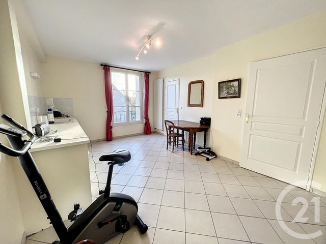 Appartement F6 à vendre - 6 pièces - 194.88 m2 - PROVINS - 77 - ILE-DE-FRANCE - Century 21 Martinot Immobilier