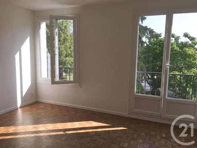 Appartement F3 à louer - 3 pièces - 58.8 m2 - PROVINS - 77 - ILE-DE-FRANCE - Century 21 Martinot Immobilier