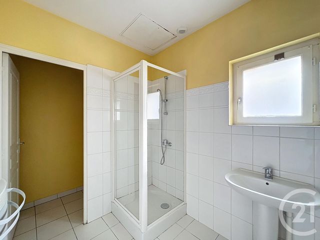 Appartement F1 à louer - 1 pièce - 36.96 m2 - PROVINS - 77 - ILE-DE-FRANCE - Century 21 Martinot Immobilier