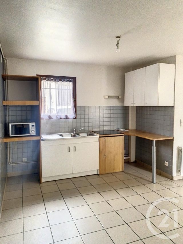 Appartement F2 à louer - 2 pièces - 35.82 m2 - LONGUEVILLE - 77 - ILE-DE-FRANCE - Century 21 Martinot Immobilier