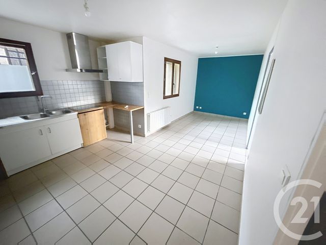 Appartement F2 à louer - 2 pièces - 35.82 m2 - LONGUEVILLE - 77 - ILE-DE-FRANCE - Century 21 Martinot Immobilier
