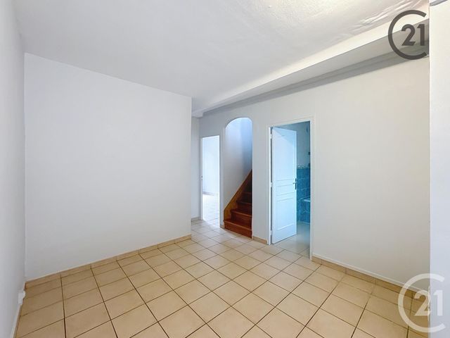 Appartement T4 à louer - 4 pièces - 71.14 m2 - PROVINS - 77 - ILE-DE-FRANCE - Century 21 Martinot Immobilier