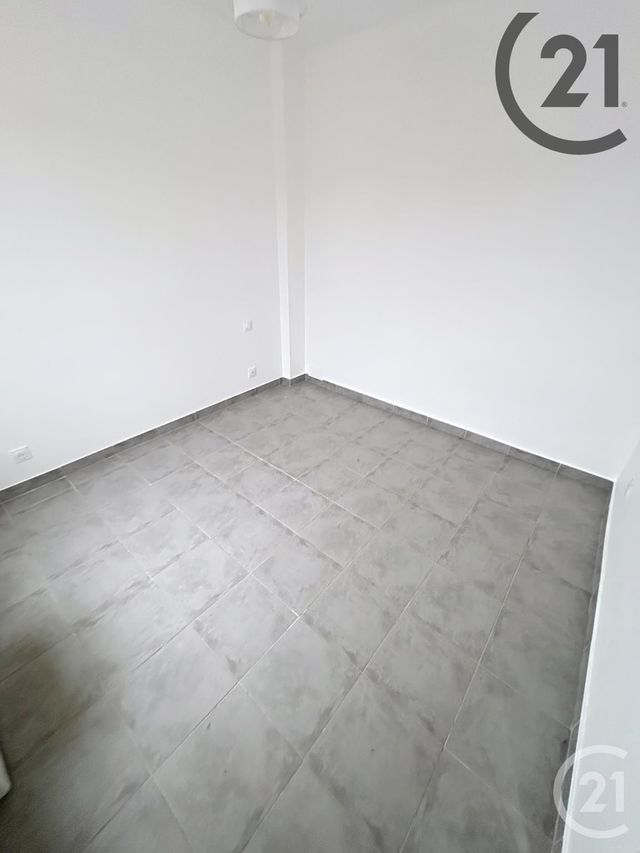 Appartement F2 à louer - 2 pièces - 30.14 m2 - GOUAIX - 77 - ILE-DE-FRANCE - Century 21 Martinot Immobilier