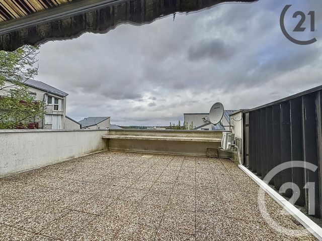 Afficher la photo en grand Appartement F5 à louer - 5 pièces - 89.68 m2 - PROVINS - 77 - ILE-DE-FRANCE - Century 21 Martinot Immobilier