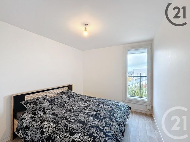 Afficher la photo en grand Appartement F5 à louer - 5 pièces - 89.68 m2 - PROVINS - 77 - ILE-DE-FRANCE - Century 21 Martinot Immobilier