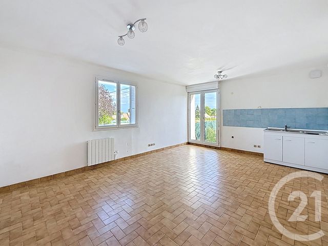 Afficher la photo en grand Appartement F2 à vendre - 2 pièces - 42.2 m2 - PROVINS - 77 - ILE-DE-FRANCE - Century 21 Martinot Immobilier