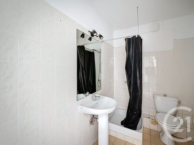 Afficher la photo en grand Appartement F2 à vendre - 2 pièces - 42.2 m2 - PROVINS - 77 - ILE-DE-FRANCE - Century 21 Martinot Immobilier