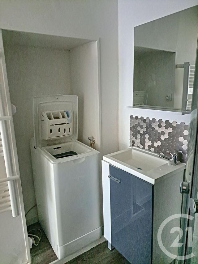 Appartement F1 à louer - 1 pièce - 14.69 m2 - PROVINS - 77 - ILE-DE-FRANCE - Century 21 Martinot Immobilier