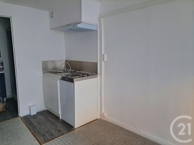 Appartement F1 à louer - 1 pièce - 14.69 m2 - PROVINS - 77 - ILE-DE-FRANCE - Century 21 Martinot Immobilier