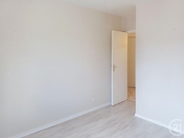 Appartement F3 à louer - 3 pièces - 68.09 m2 - PROVINS - 77 - ILE-DE-FRANCE - Century 21 Martinot Immobilier