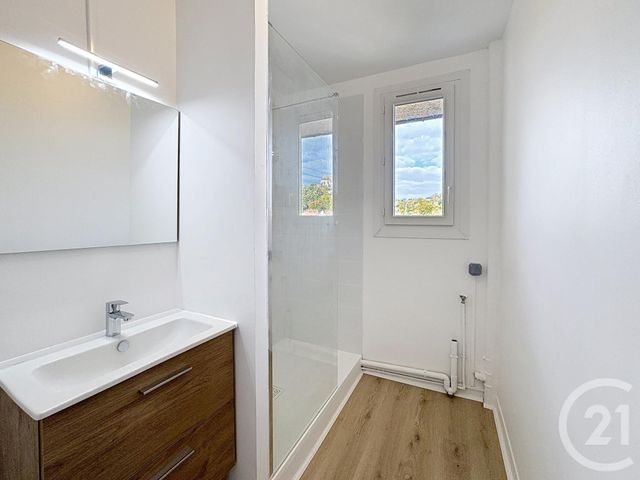 Appartement F3 à louer - 3 pièces - 59.08 m2 - PROVINS - 77 - ILE-DE-FRANCE - Century 21 Martinot Immobilier