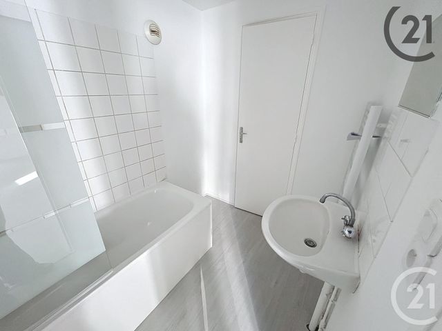 Appartement F2 à louer - 2 pièces - 34.91 m2 - PROVINS - 77 - ILE-DE-FRANCE - Century 21 Martinot Immobilier