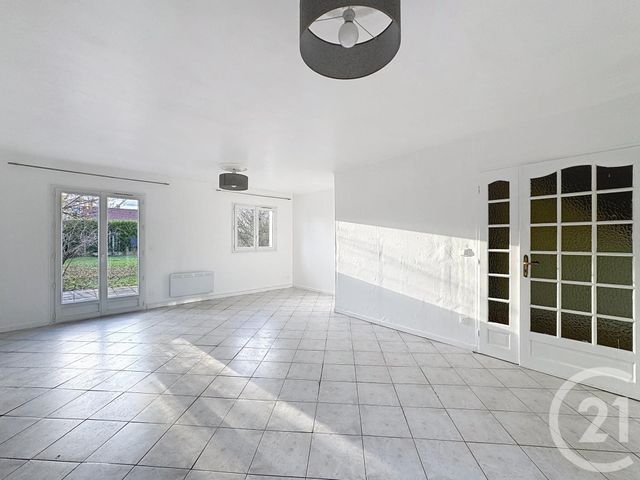 maison à louer - 5 pièces - 113.72 m2 - STE COLOMBE - 77 - ILE-DE-FRANCE - Century 21 Martinot Immobilier