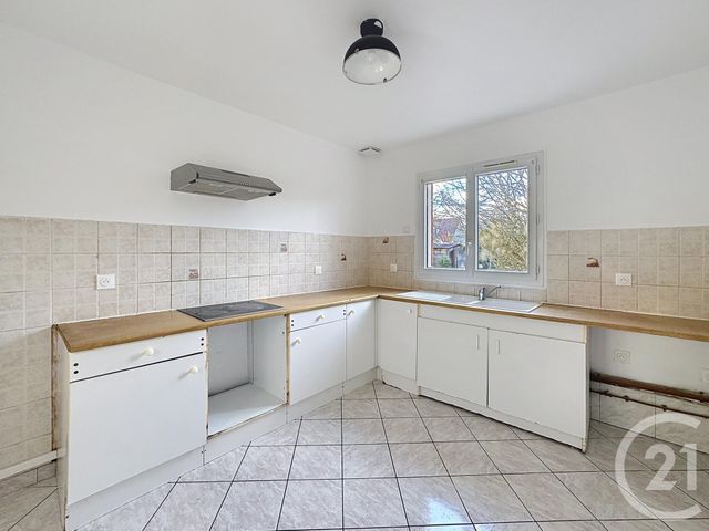 maison à louer - 5 pièces - 113.72 m2 - STE COLOMBE - 77 - ILE-DE-FRANCE - Century 21 Martinot Immobilier